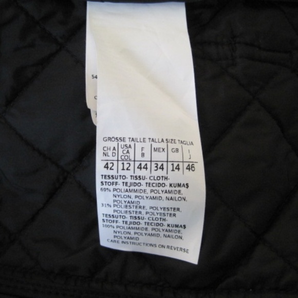 Weekend Max Mara Black Quilted Jacket - Picture 7 of 12